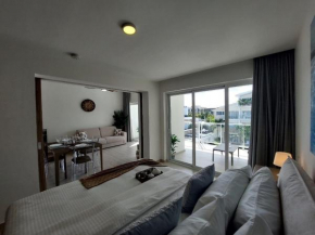 Beach Haven 1BDR Condo Paseo Playa Coral - 305